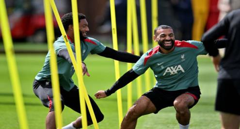 مدافع ليفربول: صلاح أسطورة في النادي.. ولا يجب أن نغفل عن ضخامة أرقامه القياسية